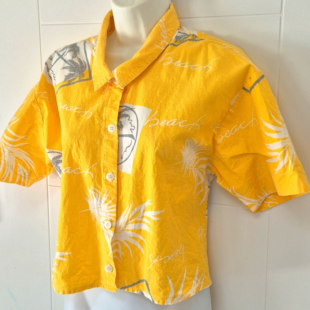 Vintage Women's Steeple Chase Yellow Beach Graphic Button-Up Shirt Y2K sz P